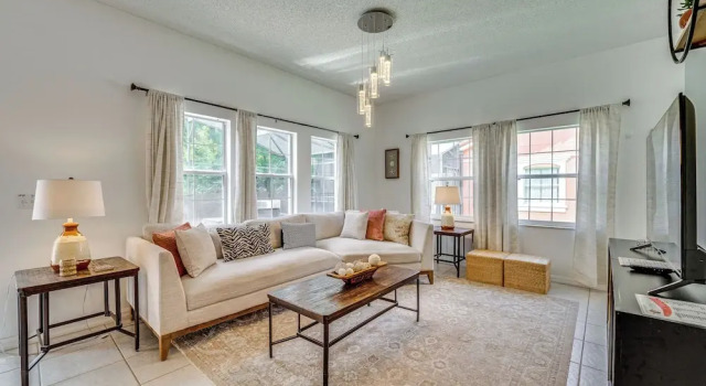 Private Pool: Family-friendly Kissimmee Townhome!, Rezerwuj Hotel Kissimmee Kissimmee