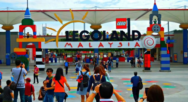 Апартаменты Lux 3BR Suite Puteri Harbour Near Legoland & Hello Kitty with Water Views