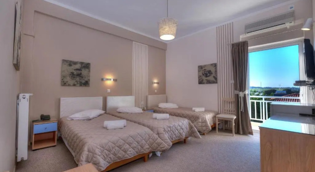 Трёхместный номер Standard Hotel Taxiarhis