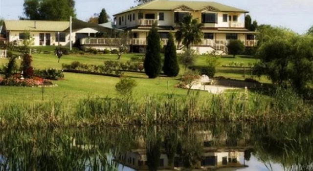 Willow Tree Estate, Забронировать Отель Поколбин Hunter Valley, рядом с Винодельня Thomas Wines