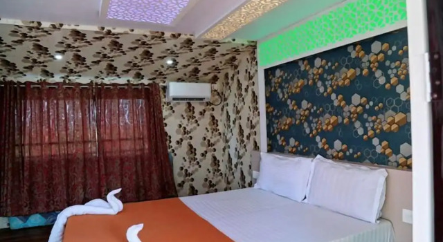 Номер Deluxe Double Decker Houseboat
