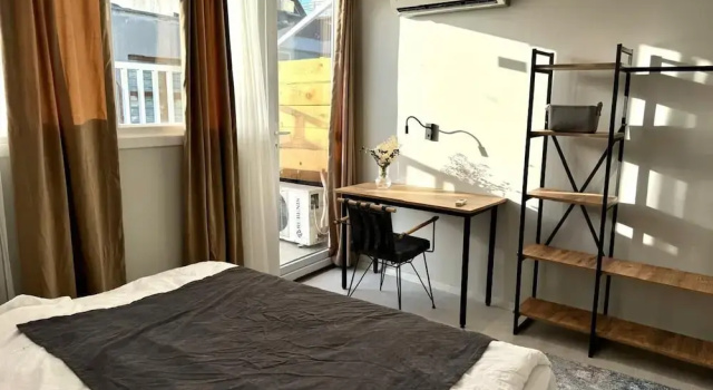 Люкс с балконом Nest Digital Nomad House