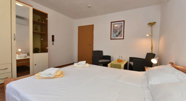 Traditional Apartment in Zadar with Garden, Забронировать Апартаменты/квартира Апартаменты Задар, Апартаменты/квартира