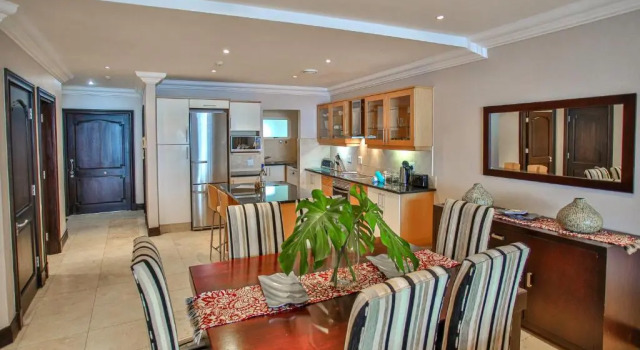 Апартаменты 504 Ballito Manor View-Luxury home on the main beach