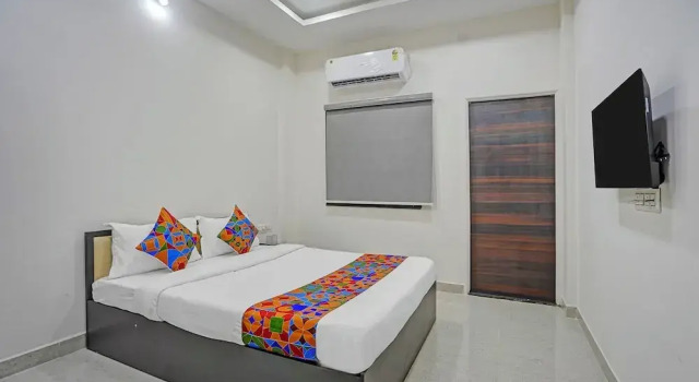 Номер Deluxe FabHotel Casa