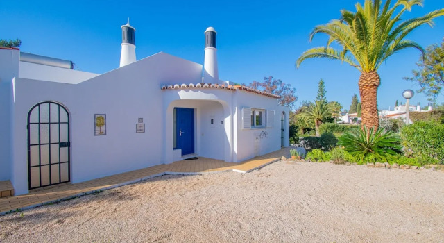 61 vdm Superb Villa on Vale do Milho With Heated, Rezervovat Vila Chaty v Algarve, Chalupa