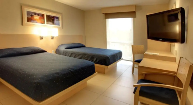 Четырёхместный номер Standard City Express by Marriott Xalapa