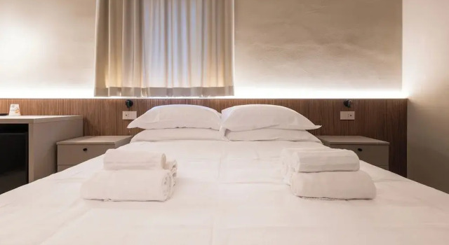 Aima Boutique Rooms, Boek Boutique Hotel Costa Volpino Valcamonica