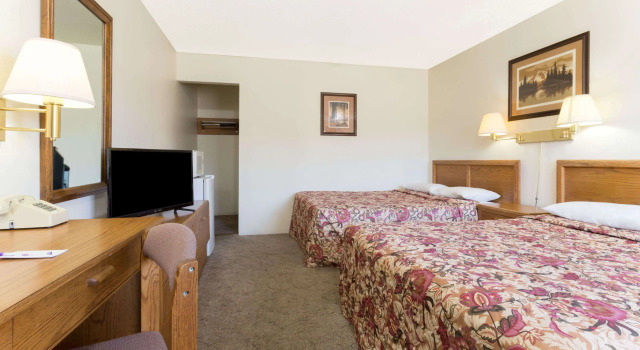 Четырёхместный номер Standard Knights Inn - Baker City