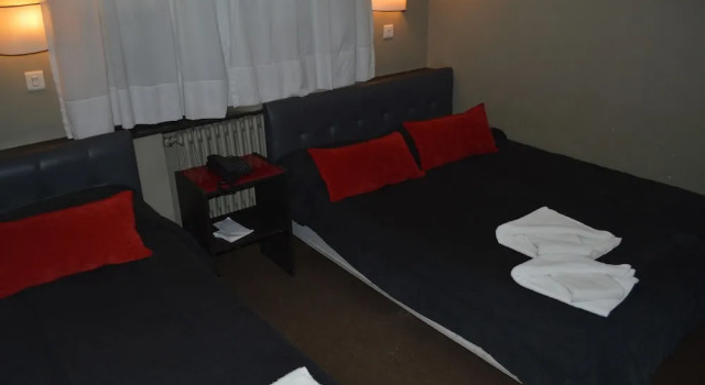 Трёхместный номер Standard Hotel Petit