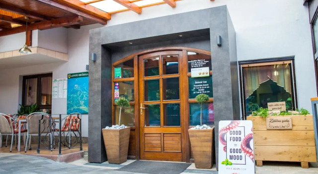 Guesthouse Ulipi, Book Hotel Hotels in Savinjska with Parking, Parking