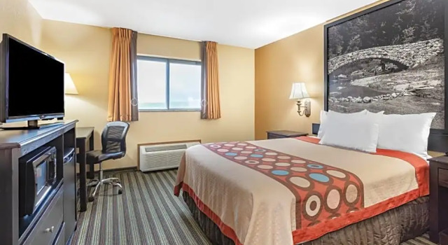 Шестиместный люкс Super 8 by Wyndham Iowa Falls