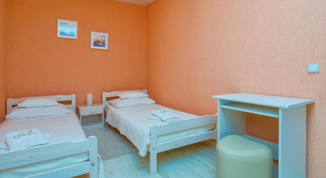 Awesome Home in Dugi Rat With Wifi and 2 Bedrooms, Rezerwuj Hotel Dugi Rat Split Region