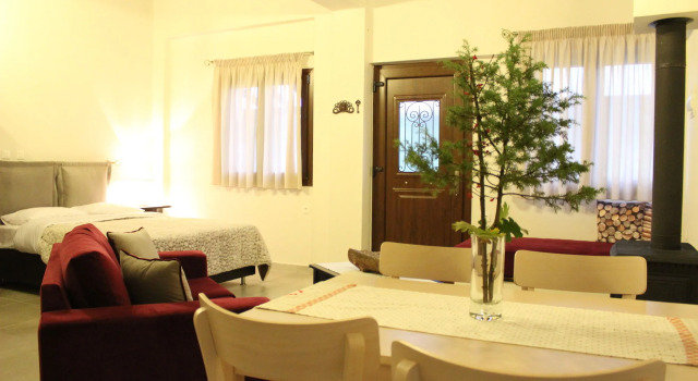 Kedros, Book Hotel Neokhórion Halkidiki