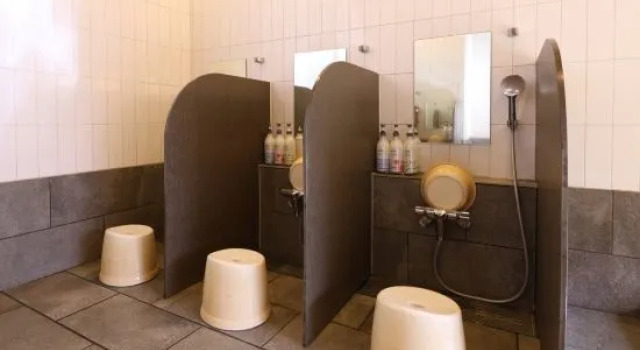 Hotel Kiso Onsen Kogane No Yu Glamping Ontake, Prenota Campeggio Kiso Nagano