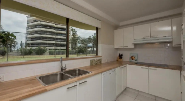 Апартаменты Цокольный этаж с 3 комнатами Norfolk Luxury Beachfront Apartments Gold Coast