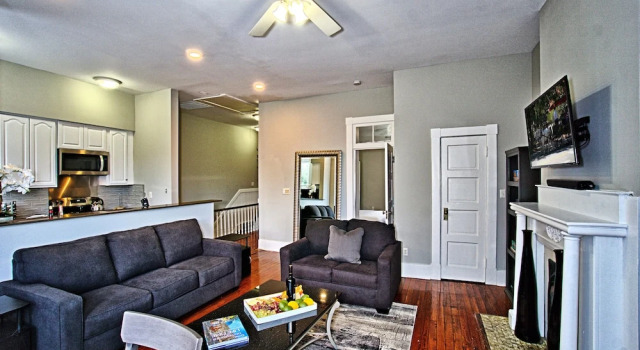 2 Bed Home in Downtown Savannah, Забронировать Отель Бизнес-отели Саванны, рядом с Музей африканского искусства в городе Саванна, 4* 5*