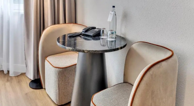 Четырёхместный семейный номер Standard Leonardo Hotel Hannover Medical Park