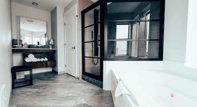 Люкс с 2 комнатами Cannery Pier Hotel & Spa