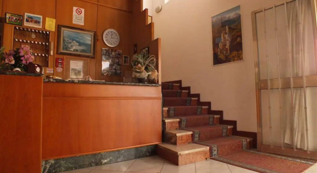 Hotel Luana, Забронировать Отель Мирамаре Римини