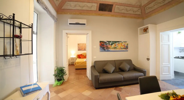 Casa Megara, Забронировать Отель Отели Неаполя 3 звезды, рядом с Кафедральный собор Неаполя, 3*
