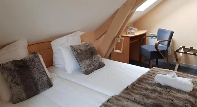 Standard Vierer Zimmer Hôtel Terminus