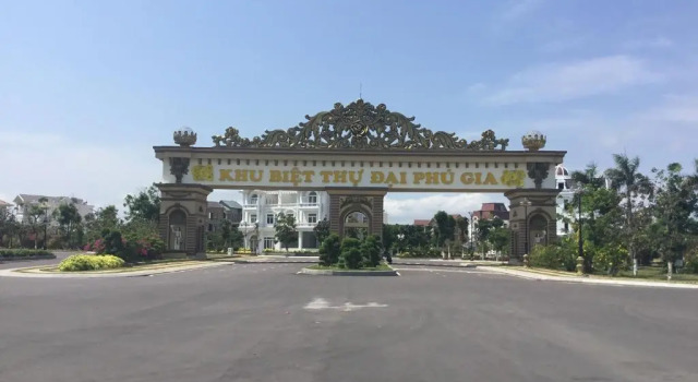 Трёхместный номер Standard с красивым видом из окна Pearl Beach Hotel Quy Nhon