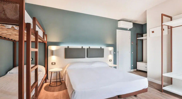 Четырёхместный номер Premium Elba Vibe Smart Hotel