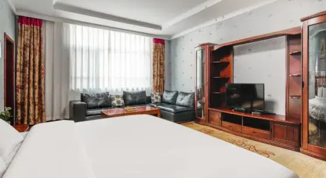 Люкс Business Hongda Longmen Hotel