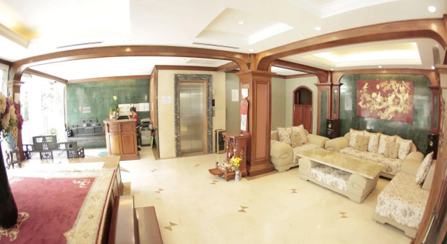 Lucky Hotel - Phu My Hung