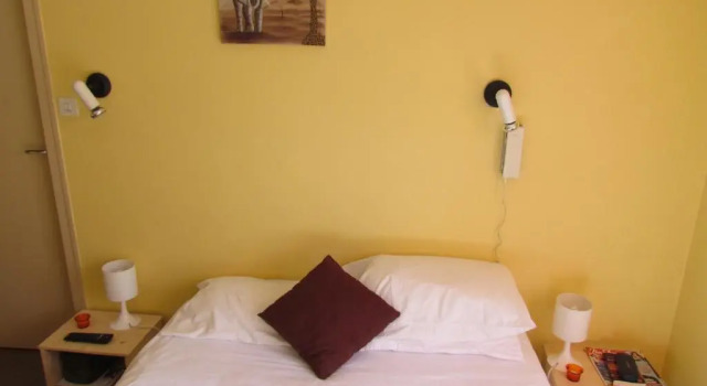 Номер Standard Logis Hôtel Restaurant LOustal