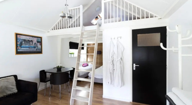 Трёхместный номер Standard Familie Hotel & Apartments Alkmaar