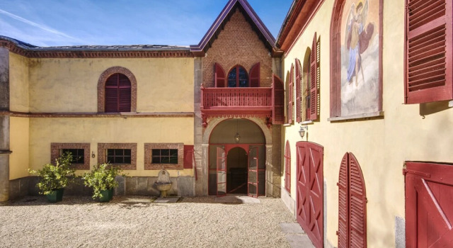 Scuderie I Berroni, Book Hotel Racconigi Langhe