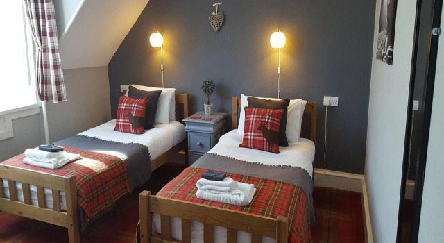 Moorfield House Hotel, Book Hotel Hoteller i Braemar med parkering, Parkering