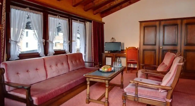 Двухместный номер Standard с балконом Hotel Astoria