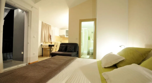Апартаменты Standard с балконом Apartments & Rooms Villa Maslina