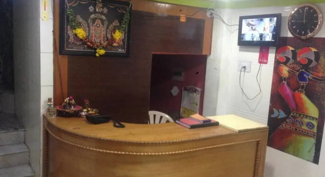 Sairam Lodge, Rezerwuj Hotel Hotele w Andhra Pradesh z parkingiem, Parking