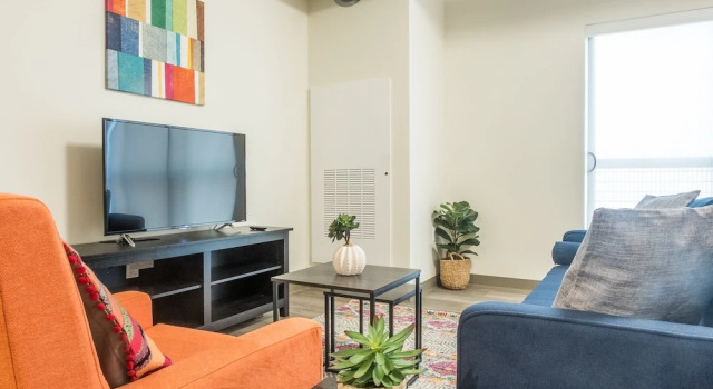 Lawrenceville Studio Apt near Butler St by Frontdesk, Prenota Appartamento Pittsburgh 