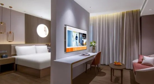 Люкс Deluxe Tianjin Binjiang Road Pedestrian Street Orange Crystal Hotel