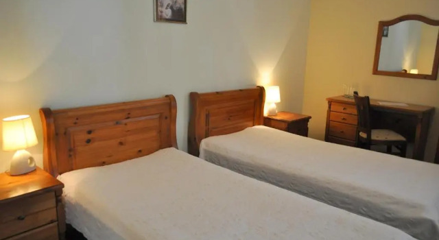 Номер Economy Hotel Izvora - Garden Retreat