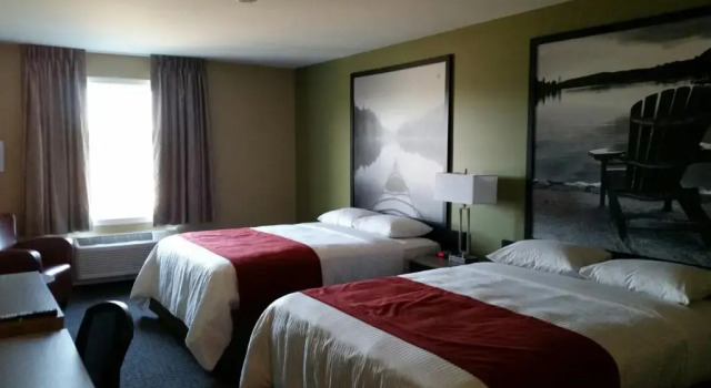 Четырёхместный номер Standard Super 8 by Wyndham Mont Laurier