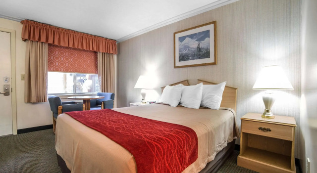 Двухместный номер Standard Rodeway Inn & Suites Pronghorn Lodge Lander