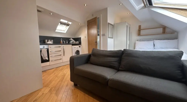 Stunning 1-bed Studio in Pudsey, Varaa Huoneisto Asunnot kohteessa Merseyside, Huoneisto