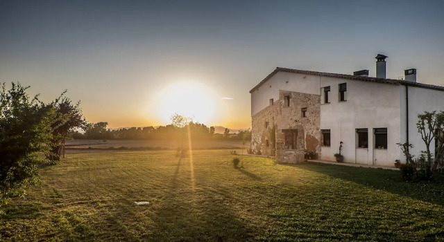 Can Serrà 1786, Prenota Hotel Llagostera Gironès