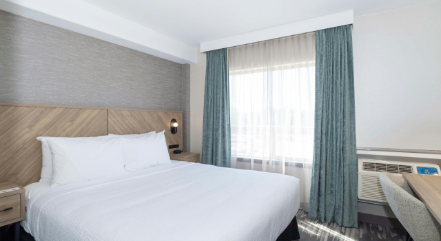 Sandman Hotel Suites & Spa, Regina, Reservar Hotel Regina Saskatchewan
