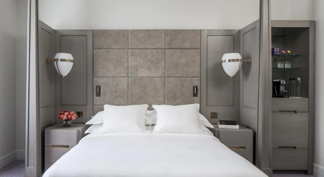 Двухместный номер Superior Four Seasons Hotel London at Tower Bridge