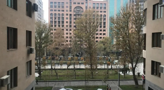 Royal Apartment, Забронировать Апартаменты/квартира Отели Еревана с парковкой, рядом с Станция метро Маршал Баграмян, Парковка