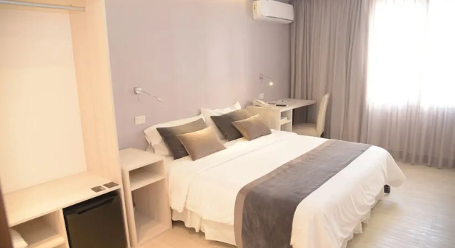 Полулюкс Hotel Majestic Rosario