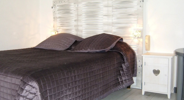 Номер Comfort Logis Hôtel le Parasol