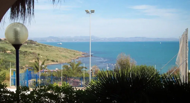 Panoramic Villetta on the Sicilian sea, Book Vacation Home Hotels in Sicily with Parking, Parking